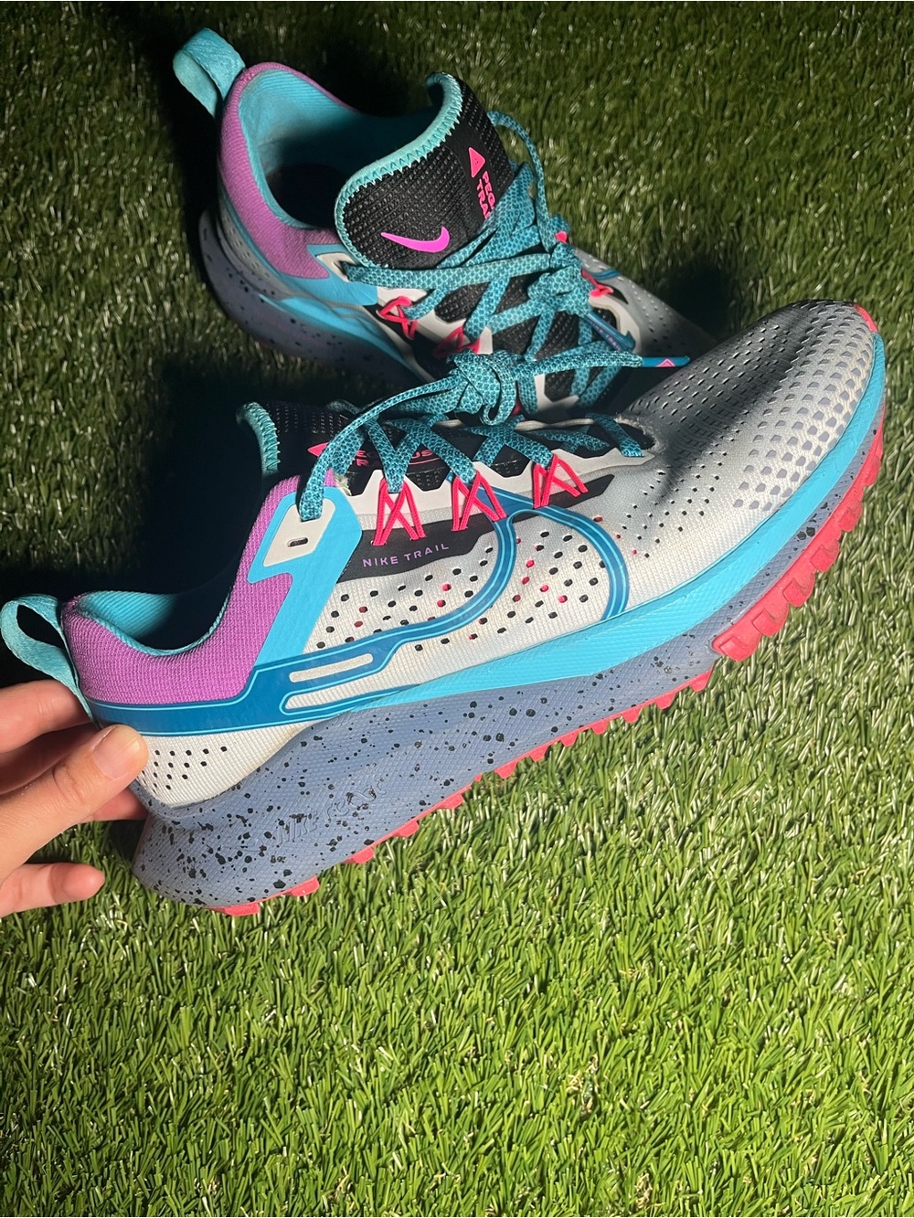 Nike Women's 8 Pegasus Trail Running Shoes - White/Blue/Pink/Gray